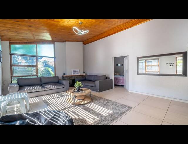 4 BEDROOM HOUSE FOR SALE IN GLENLILY
